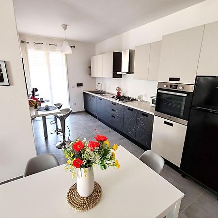 Appartement La Dama Di Loto à Lecce Extérieur photo